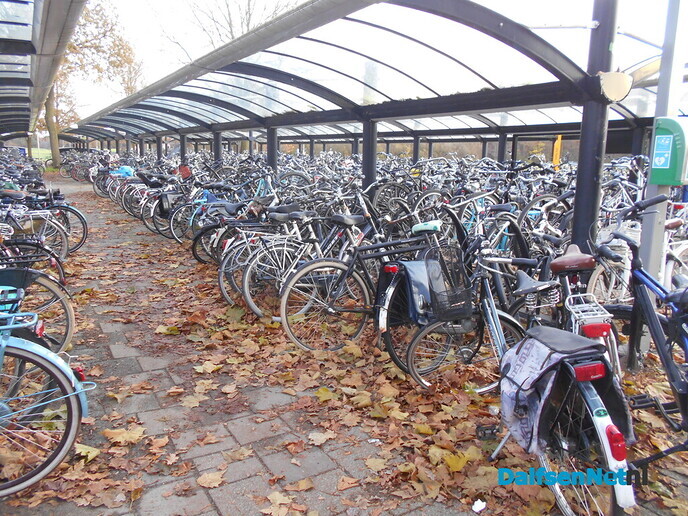 Handhavingsbeleid fietsparkeren bij het station