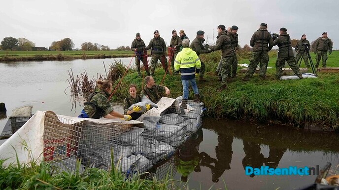 Grote oefening van Waterschap en Defensie bij Vechterweerd - Foto: Paul Scholten