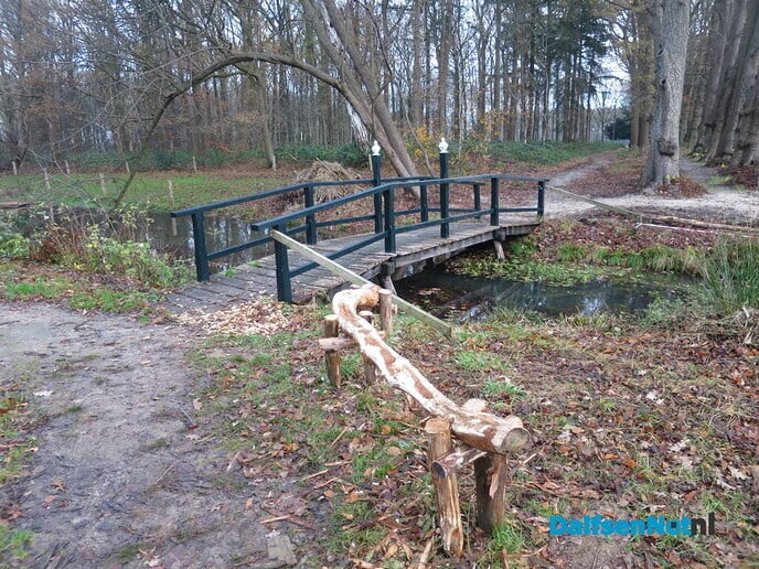 Op weg naar de nieuwe driepuntsbrug op het landgoed de Horte - Foto: Wim