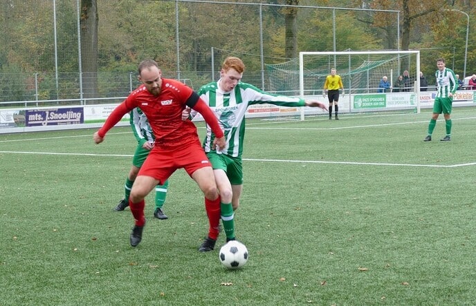 Aanvallend onmachtig USV onderuit in Witteveen - Foto: Ingezonden foto