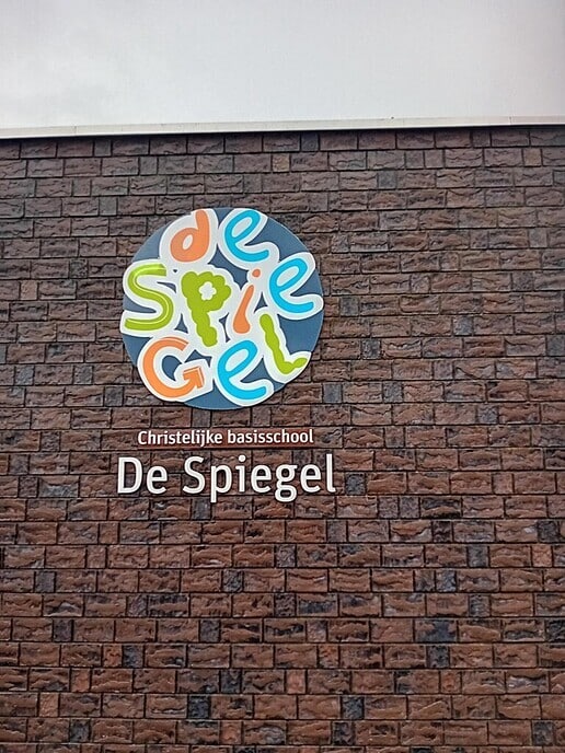 Sint en zijn Pieten bezoeken De Spiegel - Foto: Ingezonden foto