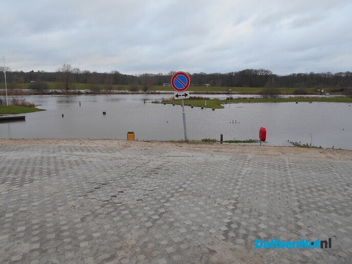 Water en nog eens water