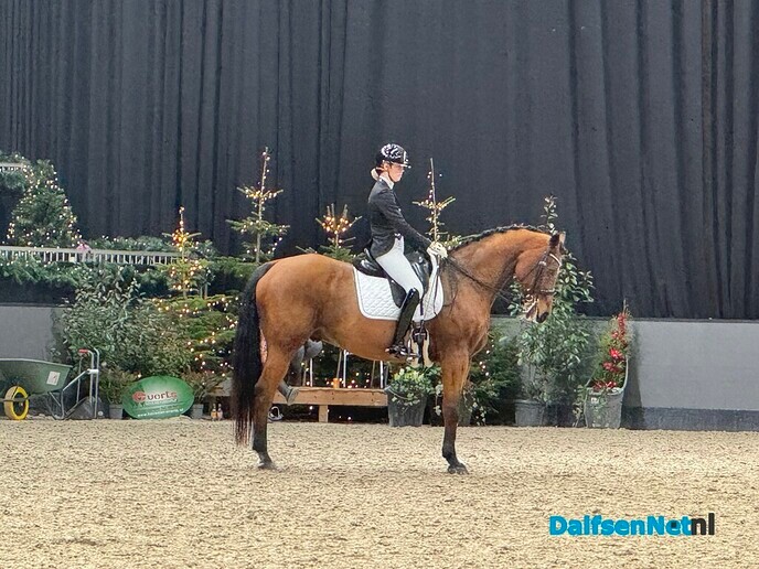 Yara Schmidt van de Bergruiters wint finale ZZlicht op IICH Groningen - Foto: Ingezonden foto