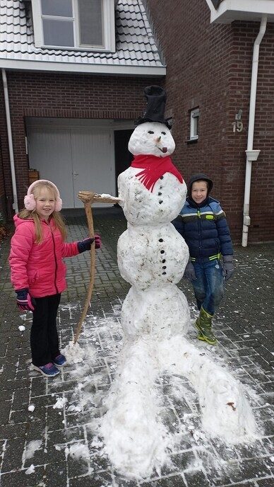 Eerste sneeuwpret van het jaar - Foto: Ingezonden foto