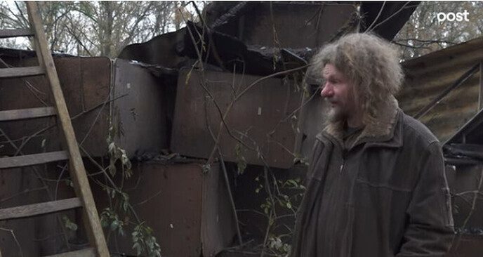 Na verwoestende brand bouwt Bob opnieuw een huis