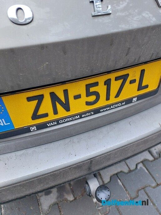 Schade Volvo V60: een doorrijder - Foto: Ingezonden foto