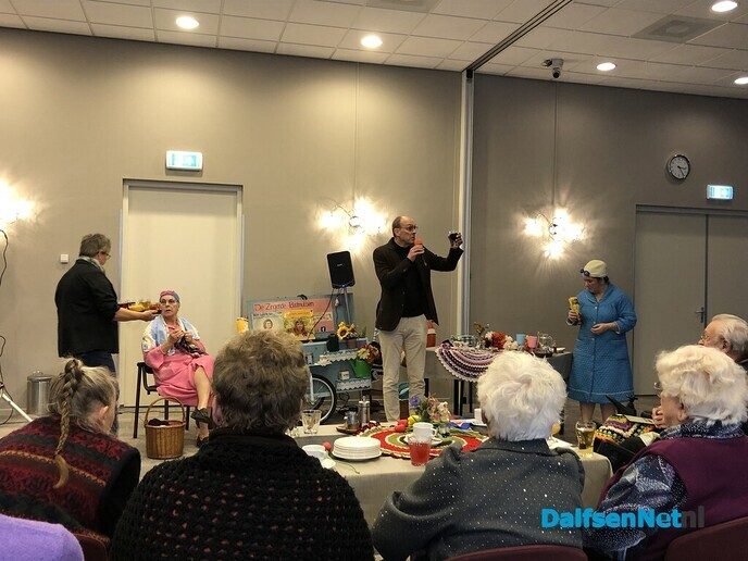 Nieuwjaarsreceptie van De Zonnebloem met de Zingende Badmutsen! - Foto: Ingezonden foto