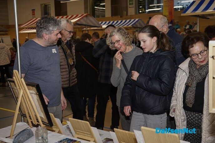 Drukke Kunstmarkt in Trefkoele+ - Foto: Paul Scholten
