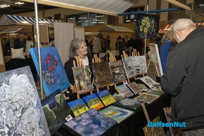 Drukke Kunstmarkt in Trefkoele+ - Foto: Paul Scholten