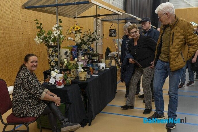 Drukke Kunstmarkt in Trefkoele+ - Foto: Paul Scholten