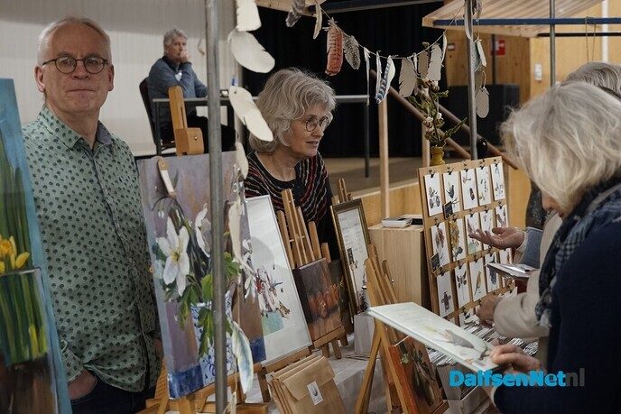 Drukke Kunstmarkt in Trefkoele+ - Foto: Paul Scholten