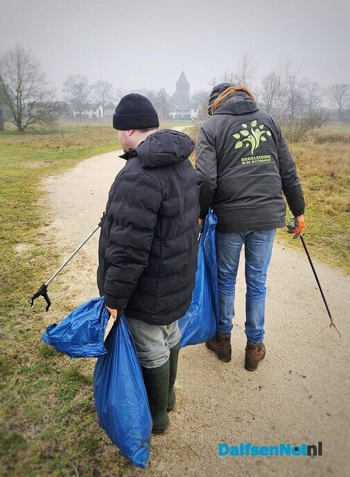 Onderhoud en opruimen op de Bellingeweer - Foto: Ingezonden foto