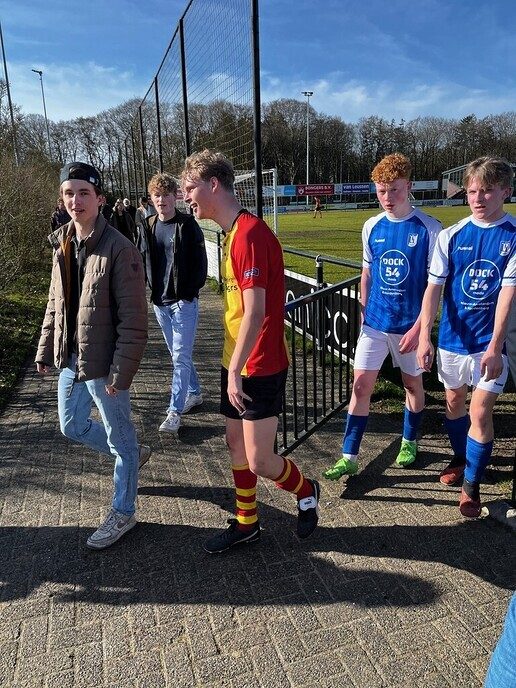 SV Dalfsen speelt resterende 20 minuten tegen SV Twedo gecontroleerd uit - Foto: Ingezonden foto