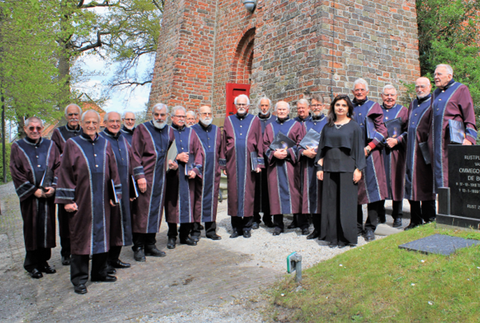 Byzantijns Mannenkoor Friesland in kerk Vilsteren