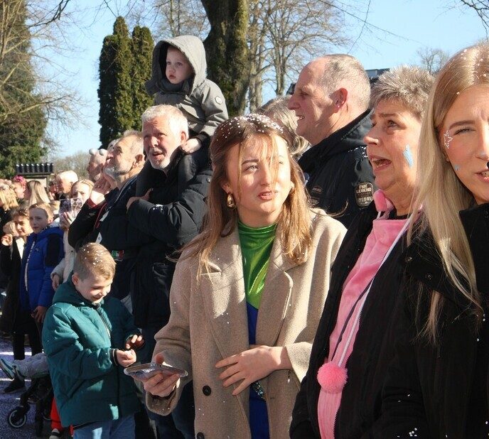 Zonovergoten Vilsterse optocht trekt duizenden bezoekers