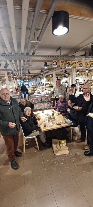 Koffietafel Jumbo Kamphuis heropend - Foto: Ingezonden foto