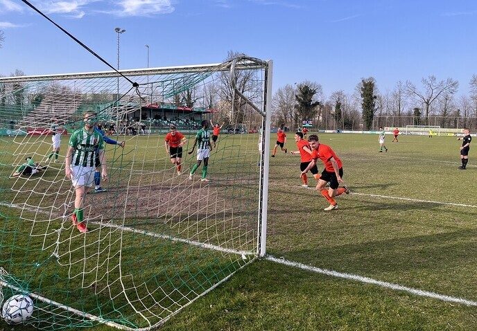 S.V. Nieuwleusen en FC Meppel delen de punten - Foto: Ingezonden foto