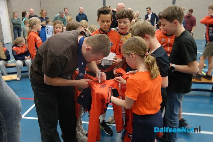 Wereldkampioen Joep Wennemars gehuldigd - Foto: Hans Keesmaat