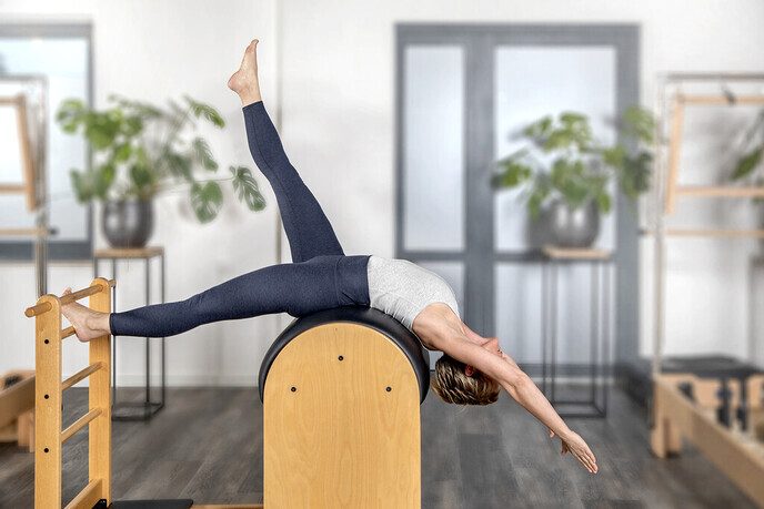 Master Pilates: De Sleutel tot een Sterke en Soepele Rug