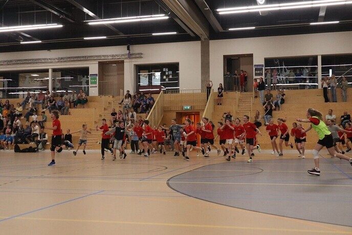 Spannende finales bij Schoolhandbaltoernooi - Foto: Ingezonden foto