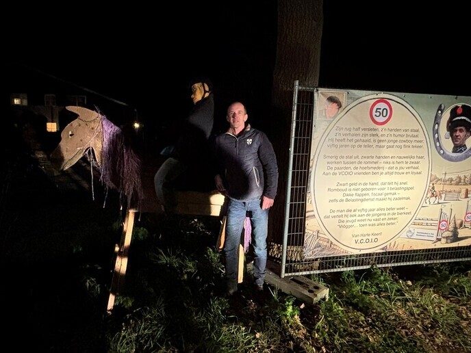 Abraham op het paard bereikt eindbestemming: het was bij Romboud - Foto: Ingezonden foto