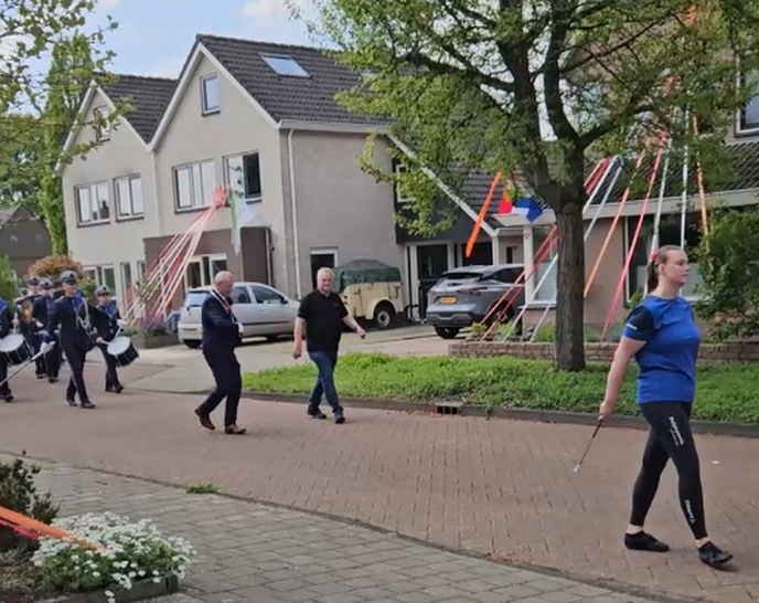 De nieuwe burgemeester had er goed zin in - Foto: Ingezonden foto
