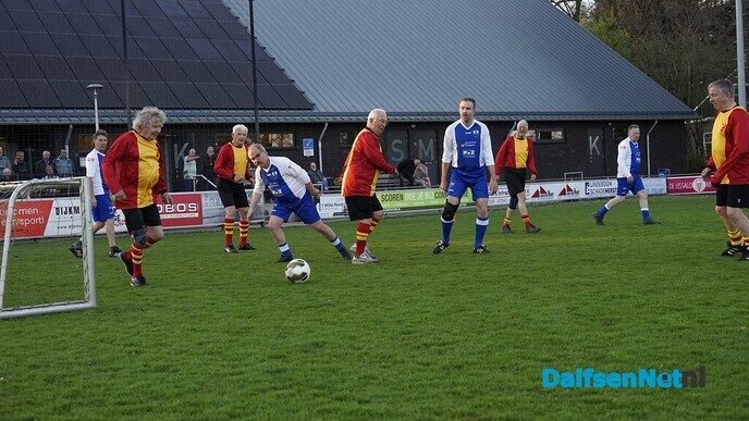 SVD demonstreert Walking Football in Hoonhorst - Foto: Paul Scholten