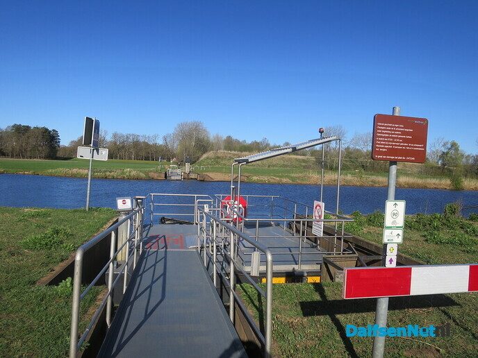 Rondje Oude Vechtsteeg, Den Berg en rondje pontje - Foto: Wim