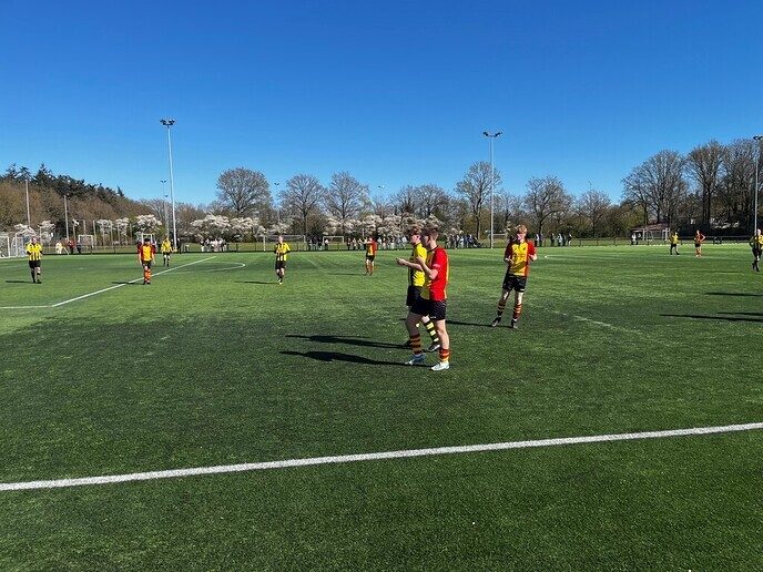SV Dalfsen verpulvert concurrent VV Sellingen - Foto: Ingezonden foto