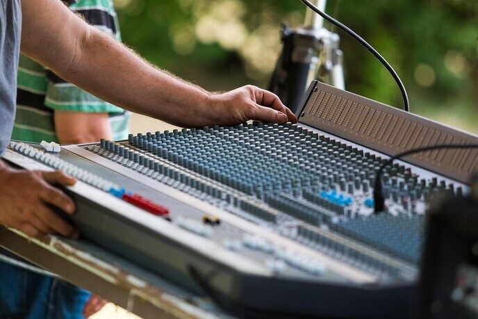 Organiseer succesvolle evenementen met professionele audioapparatuur