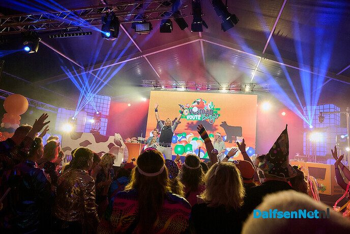 Dalfsen geniet van feestelijke bingo! - Foto: Ingezonden foto