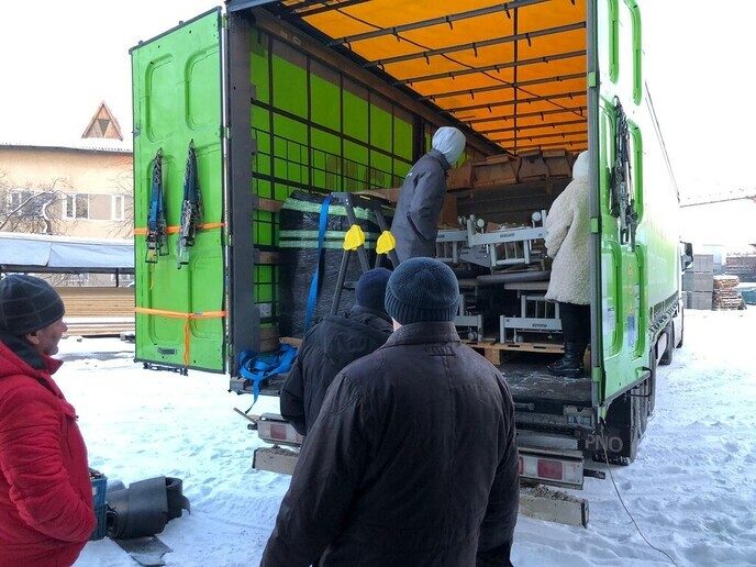 Noodhulp drive met vrachtwagens, en vanuit het hart - Foto: Ingezonden foto