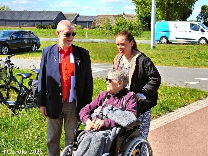 Fietsers komen aan in Oudleusen