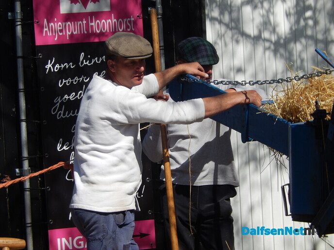 Volgende serie foto’s van Hoonhorst 255 jaar - Foto: Willy