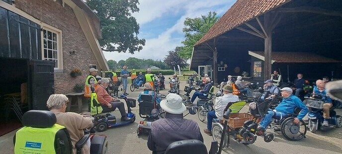 Scootmobieltocht Saam Welzijn - Foto: Ingezonden foto