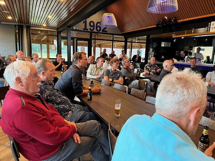 Gezellige sponsoravond met Kees Kist en Danny van den Meiracker - Foto: Ingezonden foto