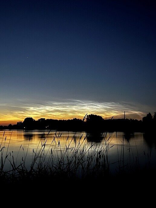 Lichtende nachtwolken - Foto: Ingezonden foto
