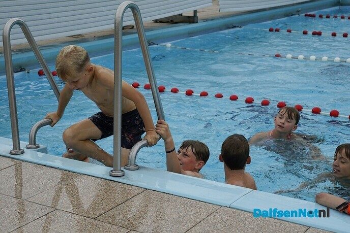 Dalfser zwem4daagse is gestart - Foto: Paul Scholten