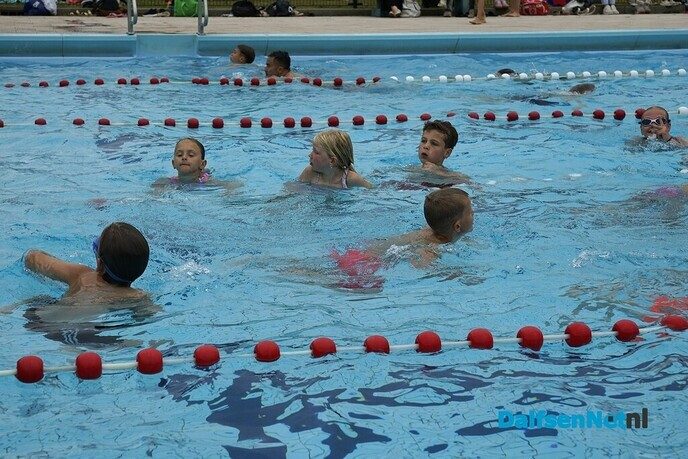 Dalfser zwem4daagse is gestart - Foto: Paul Scholten