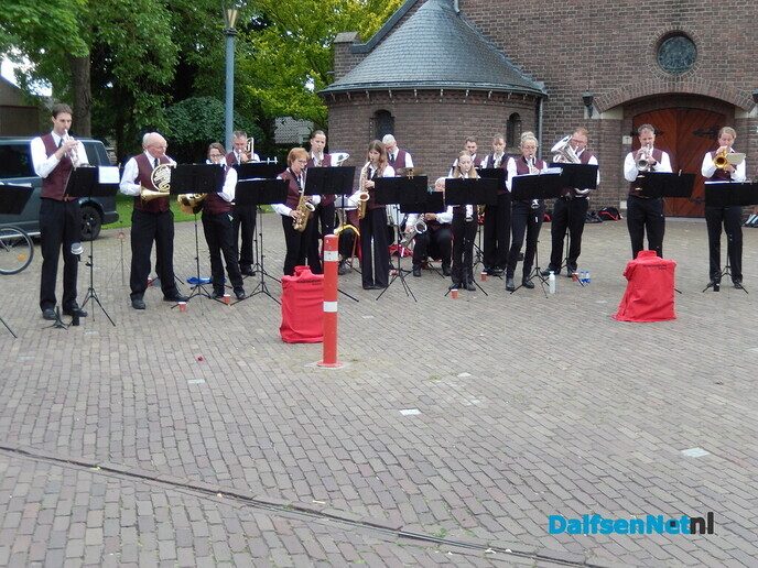 Avond wandel 3daagse: dag 3 - Foto: Willy