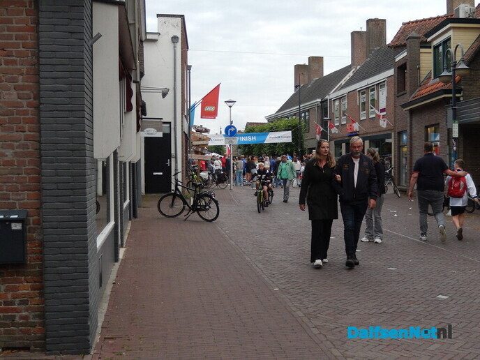 Avond wandel 3daagse: dag 3 - Foto: Willy