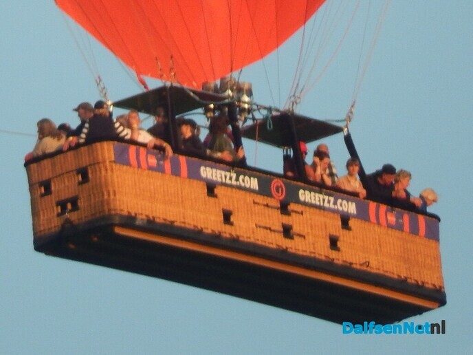 Het was druk in de lucht vanavond - Foto: Willy