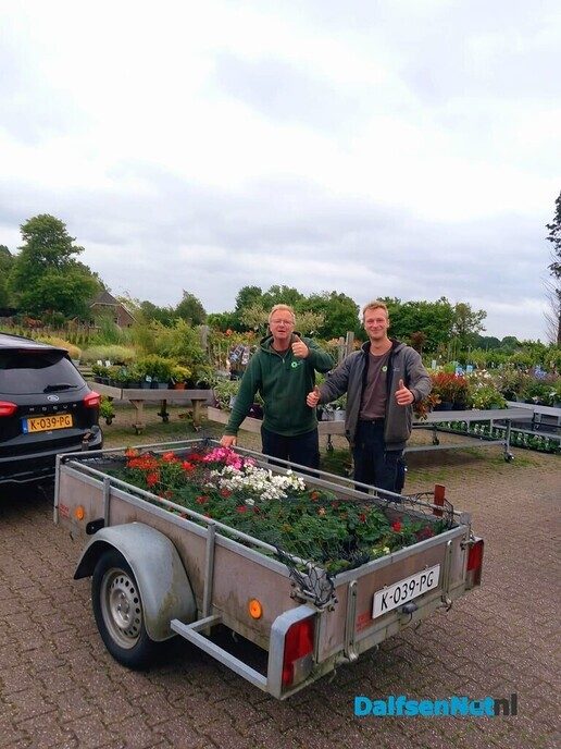 Kleurrijke gift Hospice van Kwekerij Onderdijk - Foto: Ingezonden foto