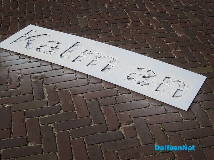 Bewoners Koelmansstraat in actie tegen snelheid van het verkeer in hun straat - Foto: Wim