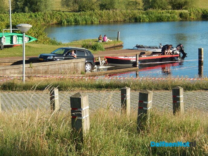 Wat een sfeer in het havengebied - Foto: Willy