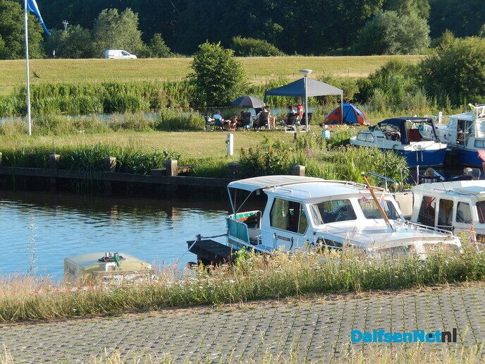 Wat een sfeer in het havengebied - Foto: Willy