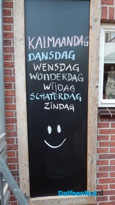 Ze zeggen wel eens: humor ligt op straat - Foto: Willy