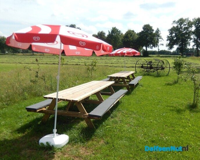 Even afstappen voor een lekker handijsje - Foto: Willy