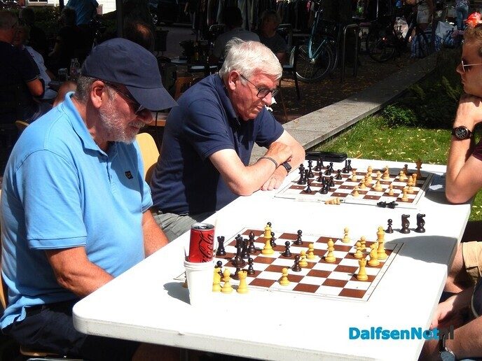 Morgen alweer de laatste blauwe bogendag - Foto: Willy