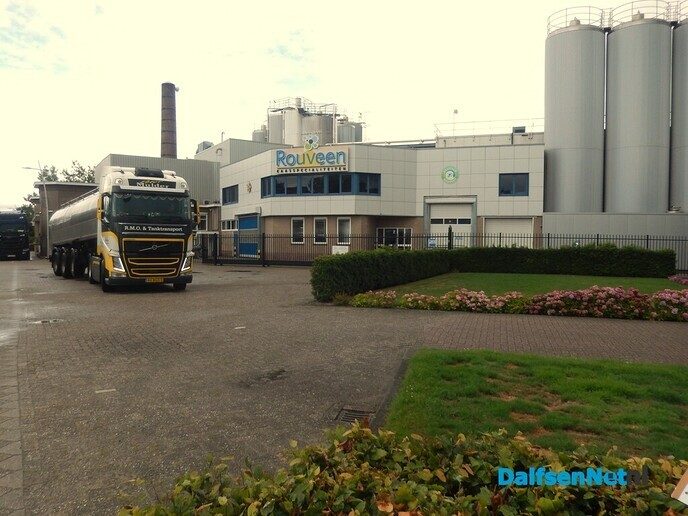 Prachtige boerderijen en huizen in Rouwveen - Foto: Willy